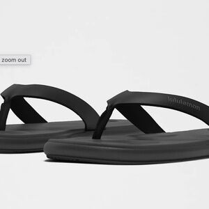 Women's Restfeel Flip-Flop - Size 9 NWT!